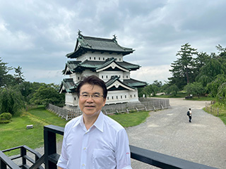 弘前城